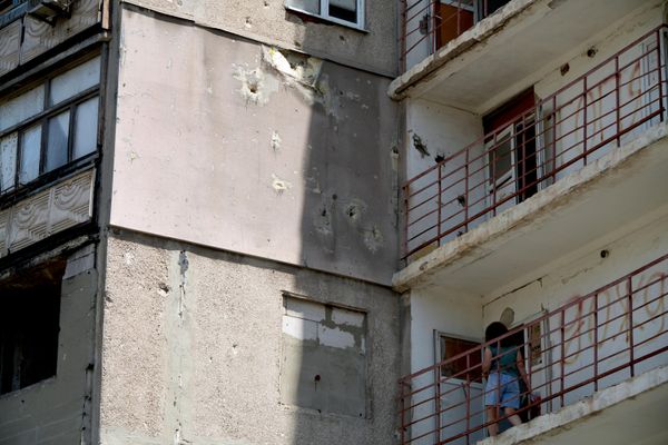 Повреждения одного из домов. - Sputnik Азербайджан
