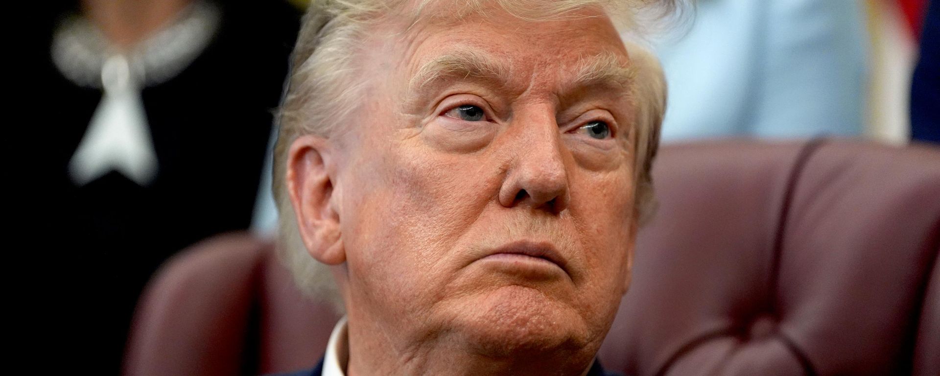 Дональд Трамп в Овальном кабинете Белого дома - Sputnik Азербайджан, 1920, 07.08.2026