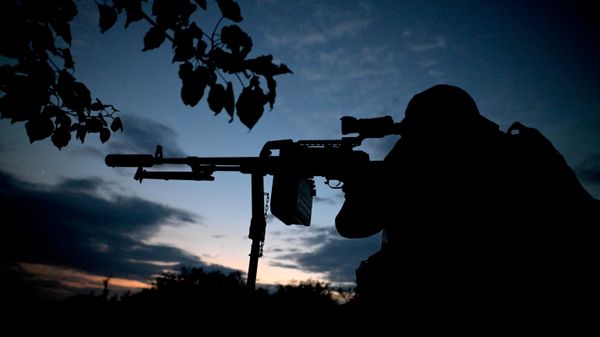 Боевая работа мобильной огневой группы отряда Русь - Sputnik Азербайджан