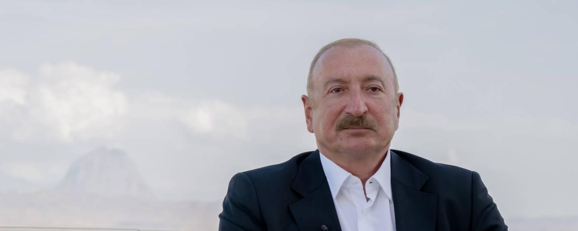 Президент Азербайджана Ильхам Алиев в Нахичеване дал интервью Азербайджанскому телевидению
 - Sputnik Азербайджан, 1920, 12.08.2026