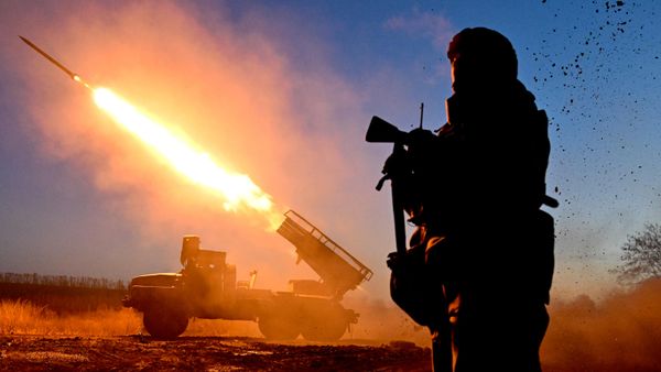 Боевая работа РСЗО Град группировки войск Центр в зоне СВО - Sputnik Азербайджан