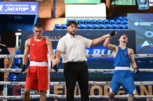 Азербайджанские боксеры U-19 на Чемпионате Европы Азербайджанские боксеры U-19 на Чемпионате Европы - Sputnik Азербайджан