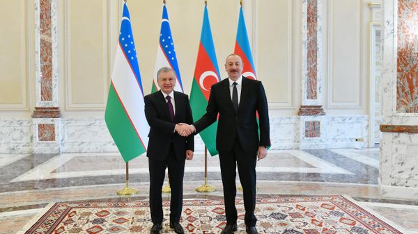 Президенты Азербайджана и Узбекистана Ильхам Алиев и Шавкат Мирзиёев. - Sputnik Азербайджан