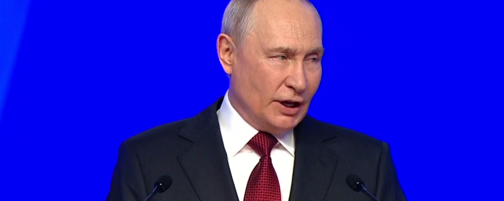 Путин о флаге России - Sputnik Азербайджан, 1920, 22.08.2026