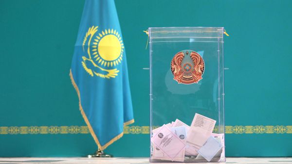 Выборы депутатов в Казахстане - Sputnik Азербайджан