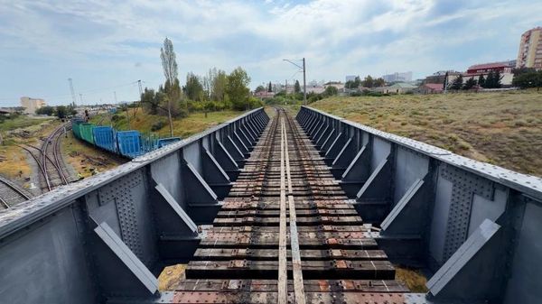  “Азербайджанские железные дороги” (АЖД) начали реставрацию железнодорожного моста  - Sputnik Азербайджан
