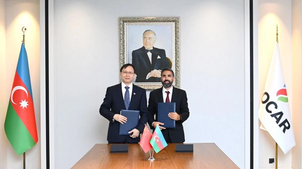 Государственная нефтяная компания Азербайджана (SOCAR) и Китайская национальная офшорная нефтяная корпорация (CNOOC) договорились о совместных проектах в нефтегазовой сфере и подписали Меморандум о взаимопонимании. - Sputnik Азербайджан