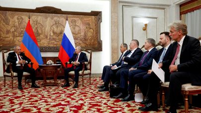 Путин встретился с Пашиняном в Бишкеке