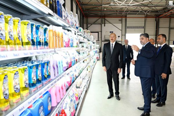 Открытие предприятия по производству бумажной и гигиенической продукции группы компаний Фабриора в Гарадагском районе - Sputnik Азербайджан