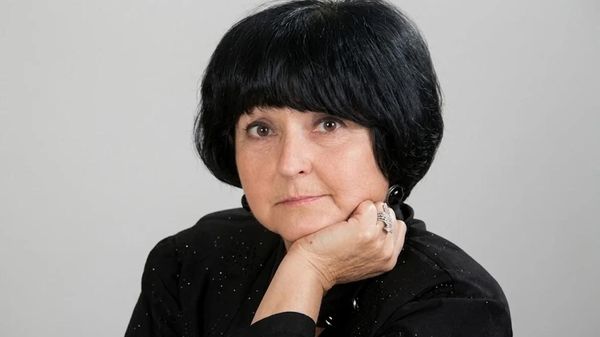 Скончалась азербайджанская поэтесса Алла Ахундова - Sputnik Азербайджан
