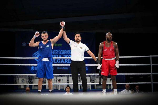 Два азербайджанских боксера начали Чемпионат Европы с победы Два азербайджанских боксера начали Чемпионат Европы с победы - Sputnik Азербайджан