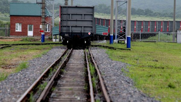 Грузовой поезд на китайско-российской границе - Sputnik Азербайджан