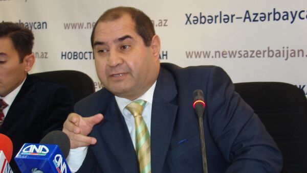Политолог, директор Центра политических инноваций и технологий Мубариз Ахмедоглу - Sputnik Azərbaycan