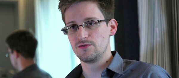 Edward Snowden Edward Snowden - Sputnik Азербайджан