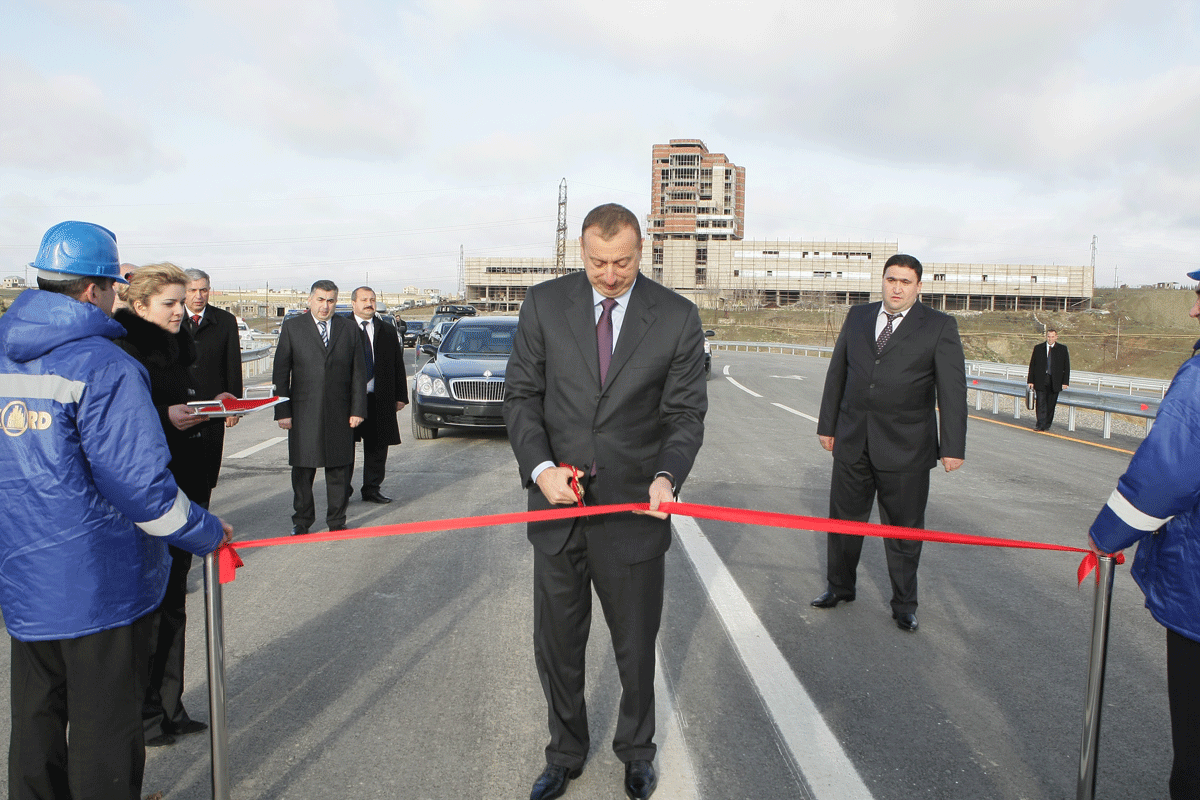 Bakı avtobus parkının açılışı - Sputnik Azərbaycan