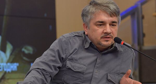 Ростислав Ищенко Ростислав Ищенко - Sputnik Азербайджан