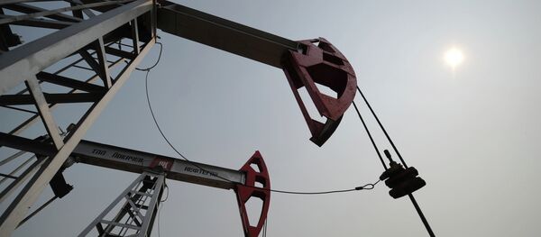 oil derricks - Sputnik Азербайджан