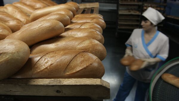 Хлеб. Архивное фото - Sputnik Азербайджан