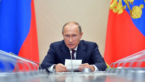 Президент РФ В.Путин провел совещание по развитию микроэлектроники - Sputnik Азербайджан