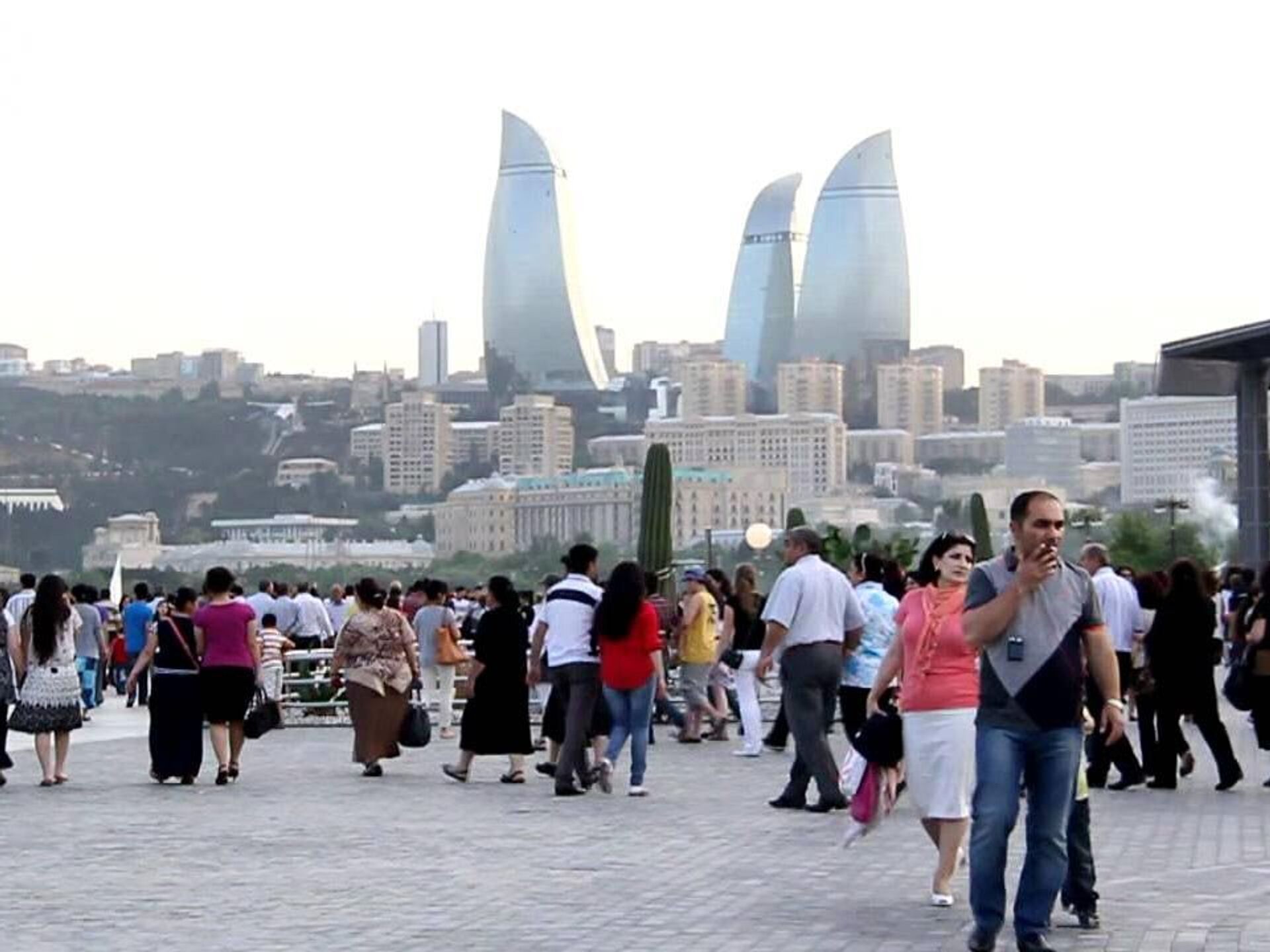 Населена азербайджан. Население Баку 2021 численность. Баку численность населения 2022. Население Азербайджана 2021. Баку Азербайджан население.