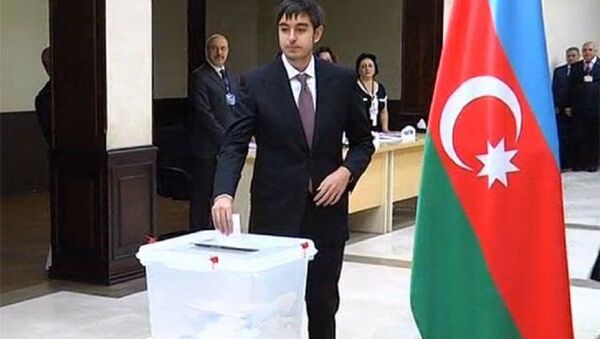 Гейдар Алиев впервые проголосовал на парламентских выборах АР. - Sputnik Азербайджан