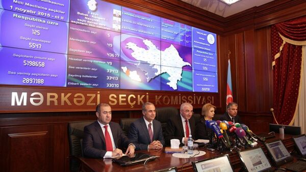 Mərkəzi Seçki Komissiyası 1 noyabr seçkilərinin ilkin nəticələrini açıqladı - Sputnik Azərbaycan