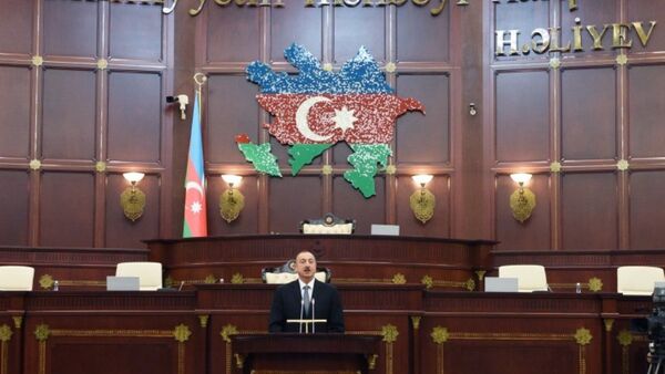 Президент Ильхам Алиев на первом заседании Милли Меджлиса (парламента) пятого созыва - Sputnik Азербайджан