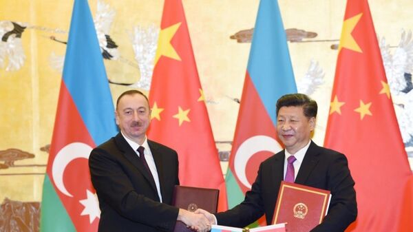 Prezident İlham Əliyev və Çin Xalq Respublikasının sədri Si Tszinpin - Sputnik Азербайджан