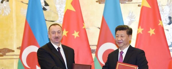 Prezident İlham Əliyev və Çin Xalq Respublikasının sədri Si Tszinpin - Sputnik Азербайджан