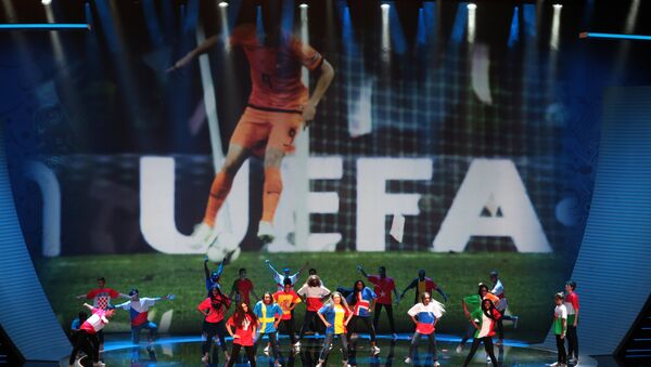 Футбол. Церемония жеребьевки чемпионата Европы 2016 - Sputnik Азербайджан