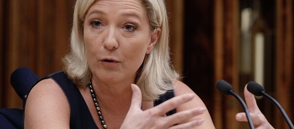 Marine Le Pen, présidente du Front national Marine Le Pen, présidente du Front national - Sputnik Азербайджан