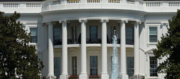 Официальная резиденция президента США - Белый дом в Вашингтоне (округ Колумбия). Архивное фото Официальная резиденция президента США - Белый дом в Вашингтоне (округ Колумбия). Архивное фото - Sputnik Азербайджан