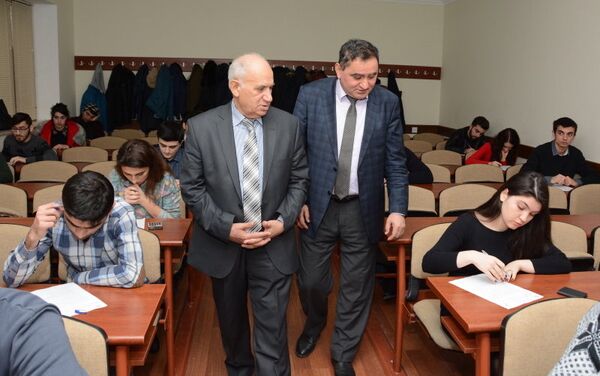 В UNEC проходят встречи под девизом «Знание должно оцениваться прозрачно и объективно» - Sputnik Азербайджан
