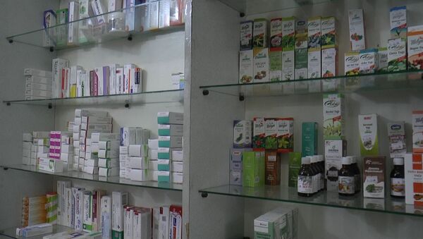 Запрет на продажу лекарств не коснулся конкретных стран - Sputnik Азербайджан