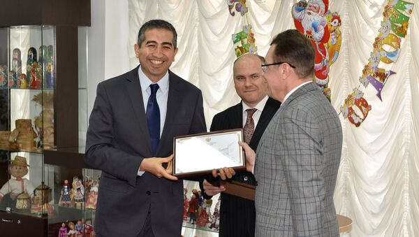 Вручение диплома в РИКЦ - Sputnik Азербайджан