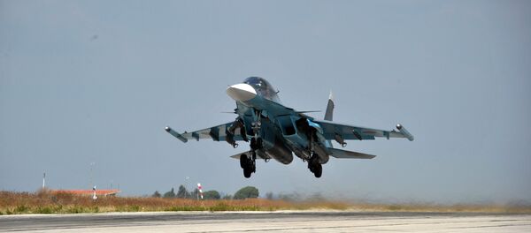 Самолеты ВКС РФ на авиабазе Хмеймим в Сирии Самолеты ВКС РФ на авиабазе Хмеймим в Сирии - Sputnik Азербайджан