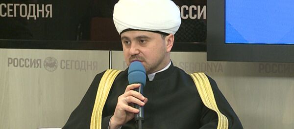 Вместе работаем и сотрудничаем – Аббясов об отношениях шиитов и суннитов в РФ - Sputnik Азербайджан