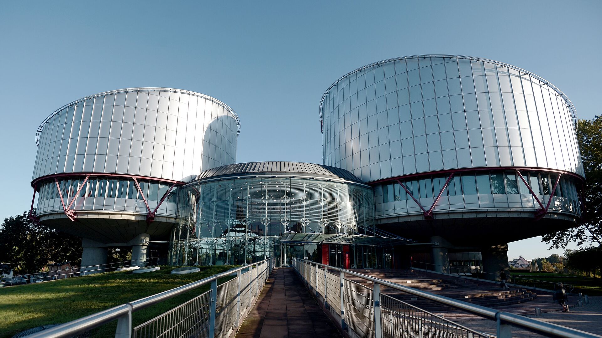 Штаб-квартира Европейского суда по правам человека в Страсбурге - Sputnik Азербайджан, 1920, 11.06.2021