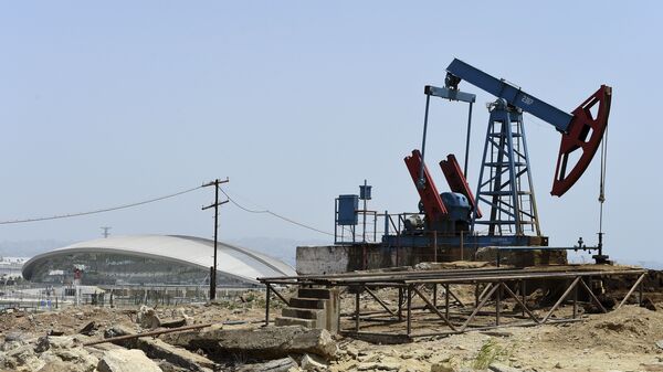 Нефтяной насос в Баку - Sputnik Азербайджан