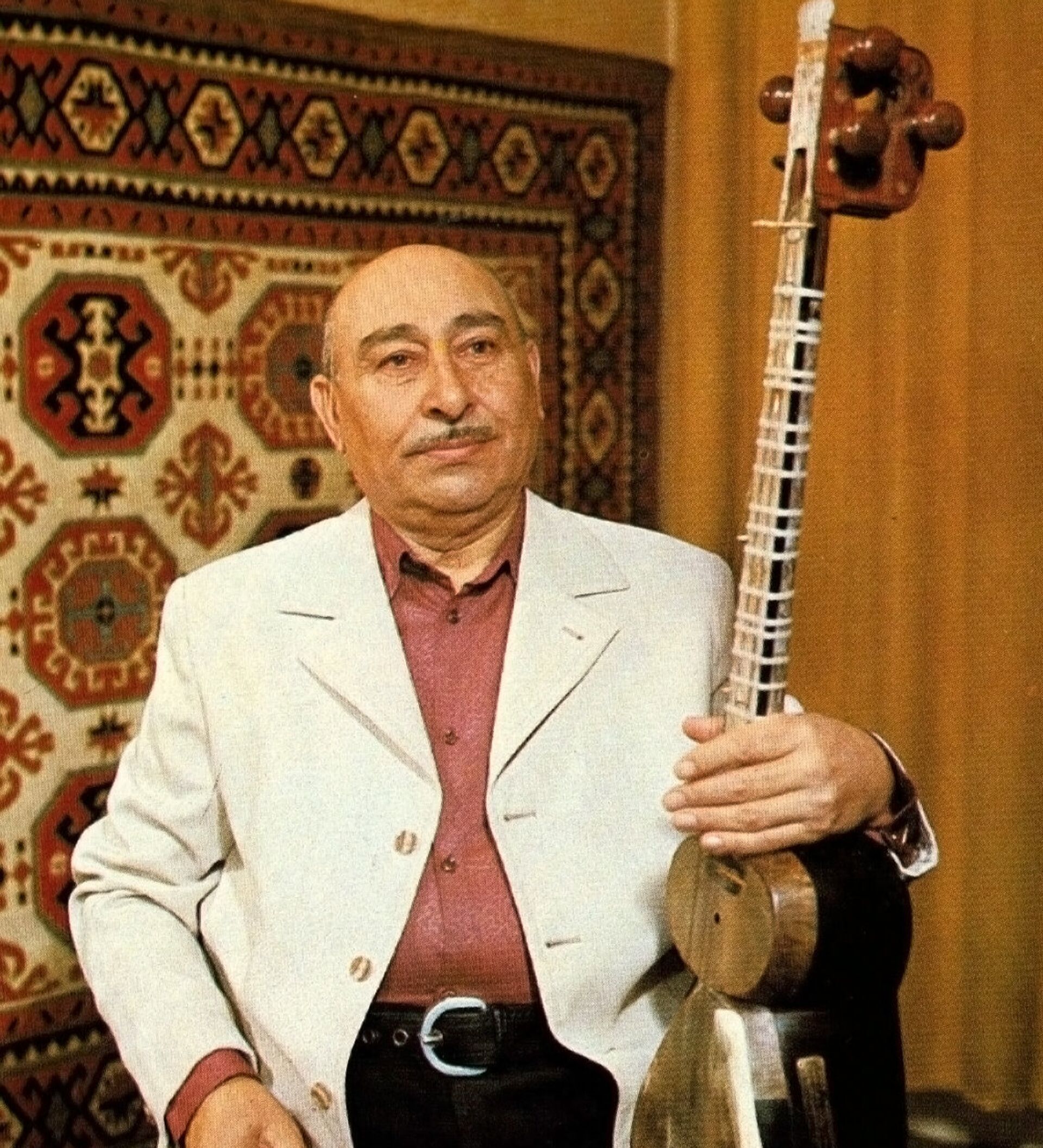 Слушать новинки азербайджанской песни. Мугам кеманча. Азер Мугам.
