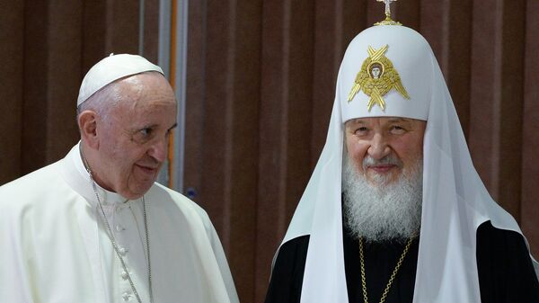 Встреча патриарха Московского и всея Руси Кирилла с папой римским Франциском - Sputnik Азербайджан