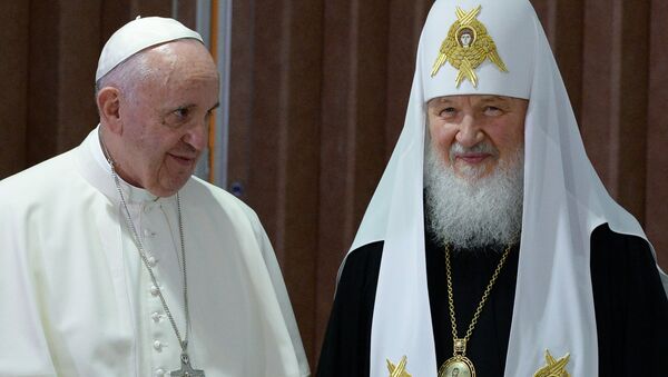 Встреча патриарха Московского и всея Руси Кирилла с папой римским Франциском - Sputnik Азербайджан