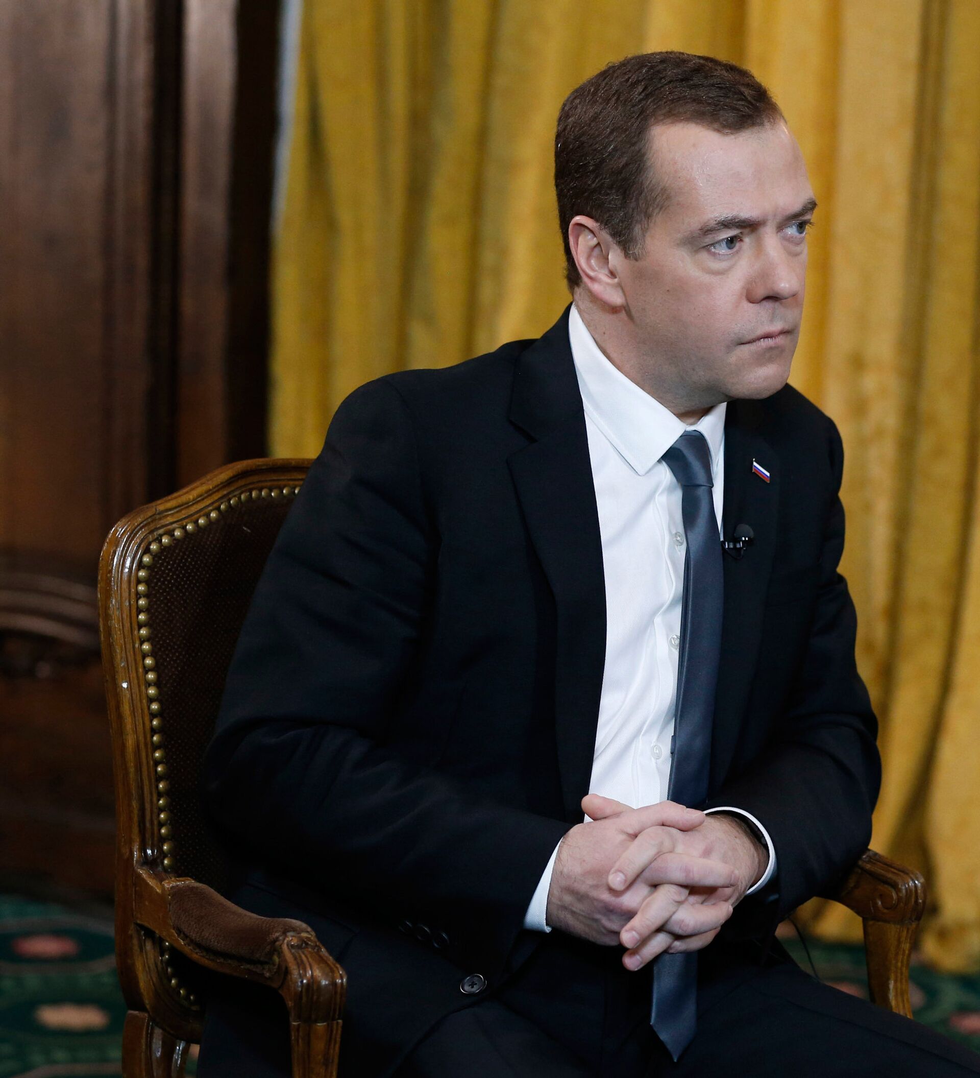 Интервью премьер министра. Медведев в АГУ. Медведев в Алтайском крае. Что делает председатель правительства.