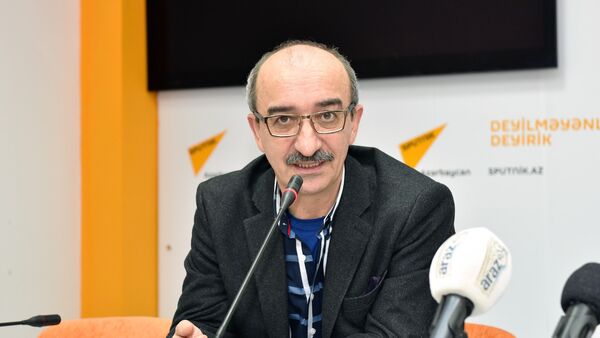 Азад Исазаде, психолог - Sputnik Азербайджан