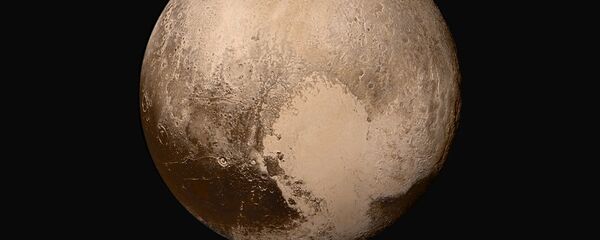 Снимок Плутона, сделанный космическим кораблем NASA New Horizons Снимок Плутона, сделанный космическим кораблем NASA New Horizons - Sputnik Азербайджан