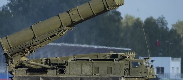 Российская система ПВО С-300ВМ - Sputnik Азербайджан
