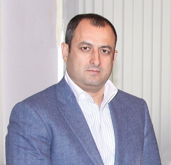 Adil Əliyev, millət vəkili,Azərbaycan Kikboksinq federasiyasının prezidenti Adil Əliyev, millət vəkili,Azərbaycan Kikboksinq federasiyasının prezidenti - Sputnik Azərbaycan