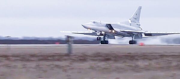 Боевой вылет дальних бомбардировщиков Ту-22М3 по объектам террористов в Сирии. Архивное фото Боевой вылет дальних бомбардировщиков Ту-22М3 по объектам террористов в Сирии. Архивное фото - Sputnik Азербайджан
