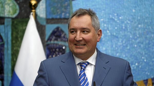 Дмитрий Рогозин, заместитель премьер-министра Российской Федерации, председатель межправительственной комиссии Россия-Азербайджан - Sputnik Azərbaycan