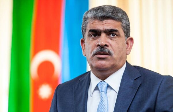 Sülhəddin Əkbər, Azad Demokratlar Partiyasının rəhbəri Sülhəddin Əkbər, Azad Demokratlar Partiyasının rəhbəri - Sputnik Azərbaycan